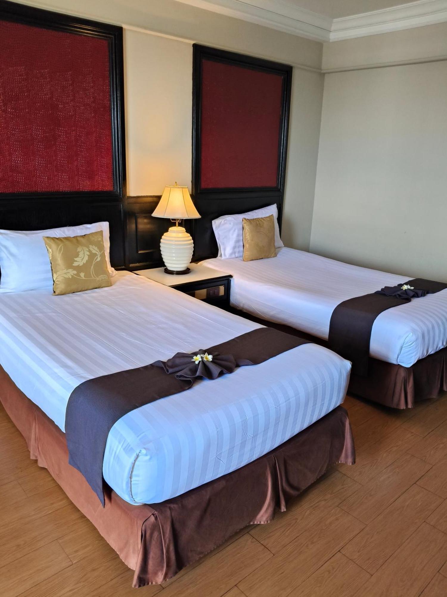 Hotel First Pacific Cirrus Pattaya Zewnętrze zdjęcie