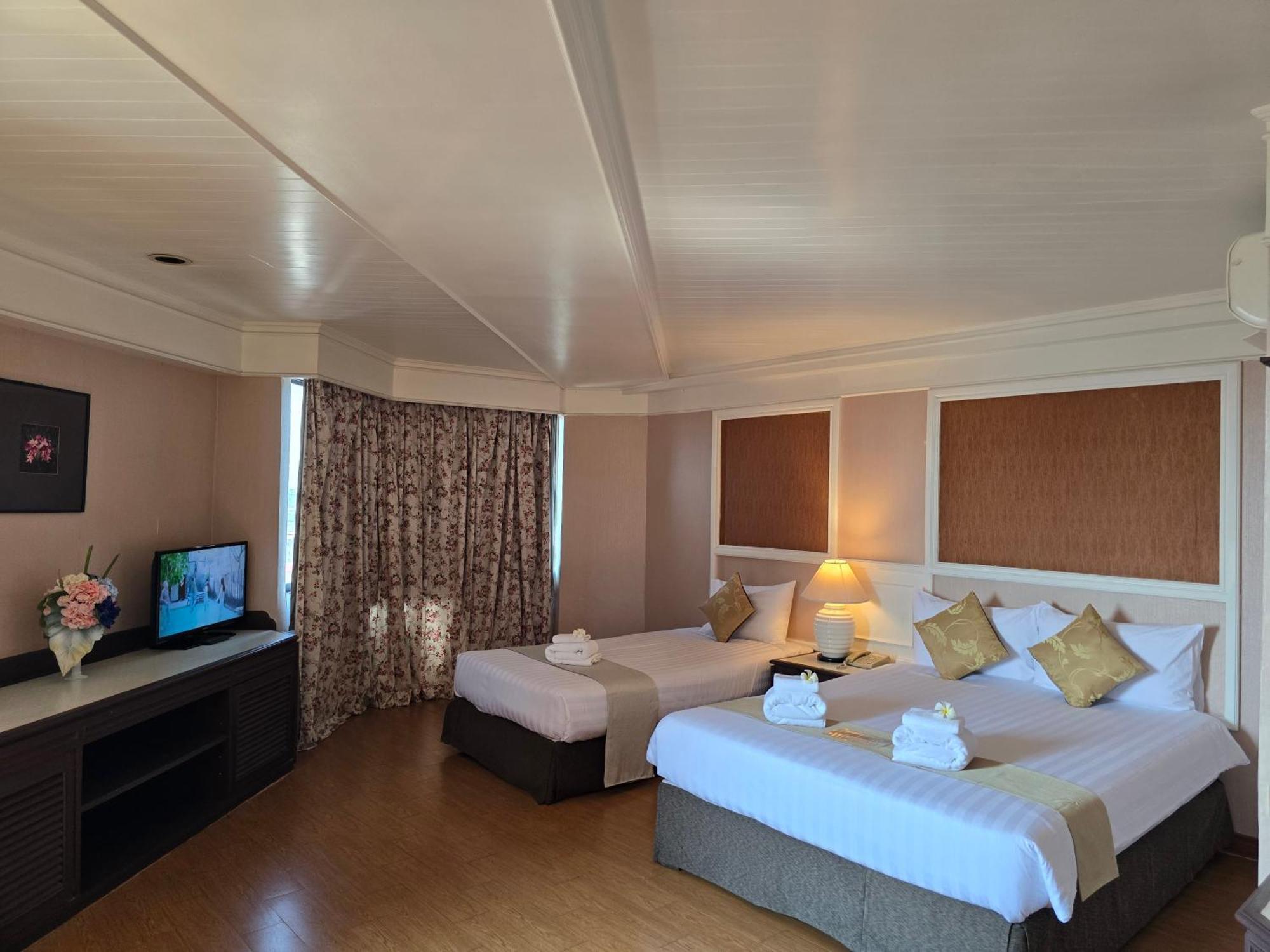 Hotel First Pacific Cirrus Pattaya Zewnętrze zdjęcie
