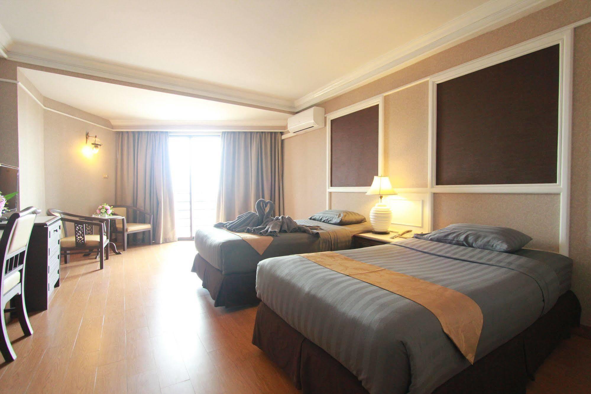 Hotel First Pacific Cirrus Pattaya Zewnętrze zdjęcie